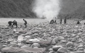 वडा सदस्य भण्डारी सहित जिप दुर्घटनामा मृत्यु भएका सात जनाको सामूहिक अन्त्येष्टी 